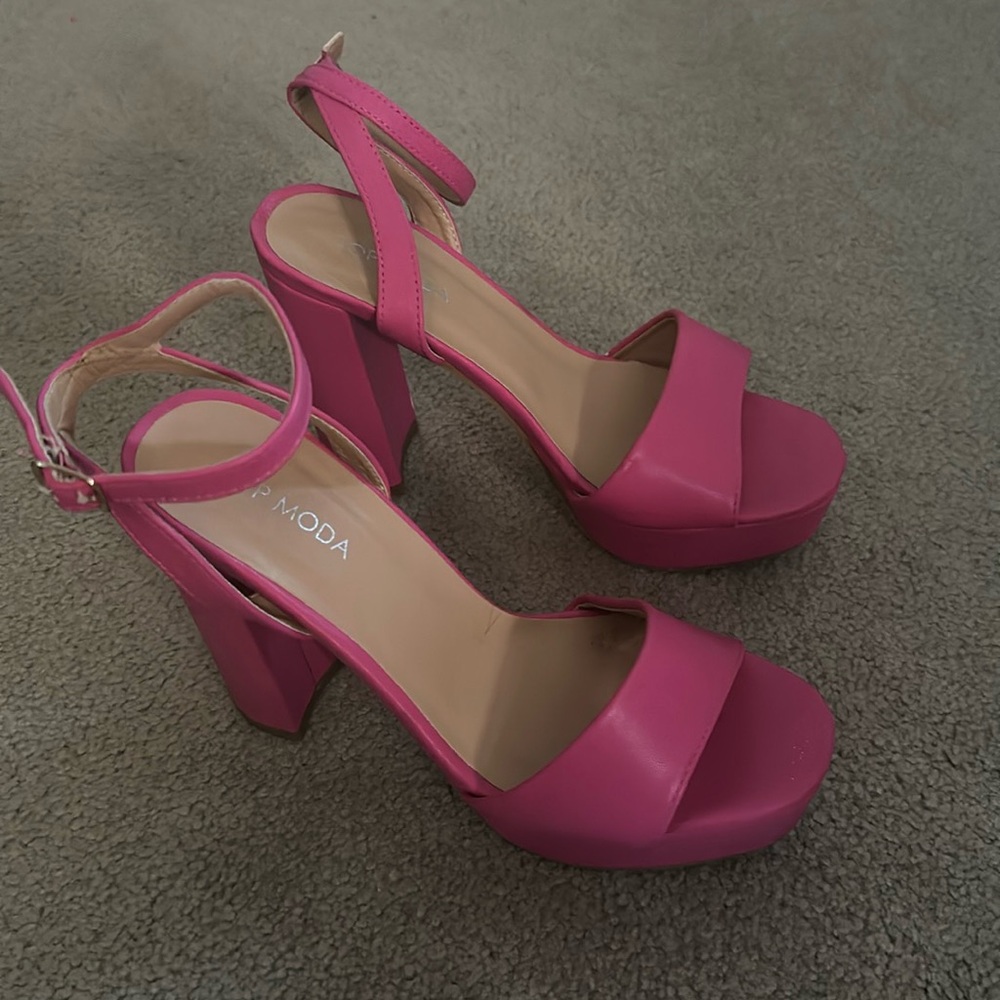 windsor hot pink pump heels